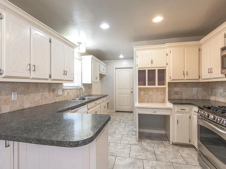 1321 Kelly Park Rd — Photo 24