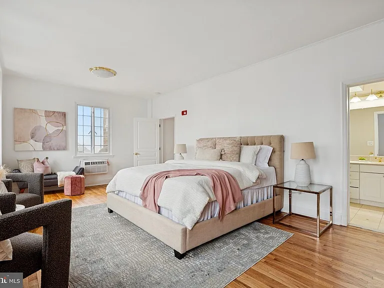 1514 Spruce St #Penthouse 2502 — Photo 2