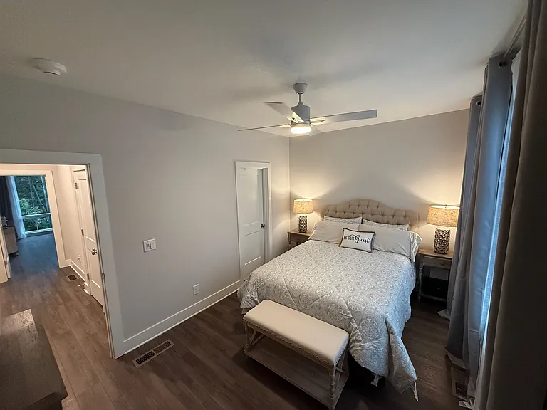 1294 Longreen Ter NW #4 — Photo 12