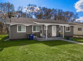 1124 Spruce Dr #1126, La Crescent, MN 55947