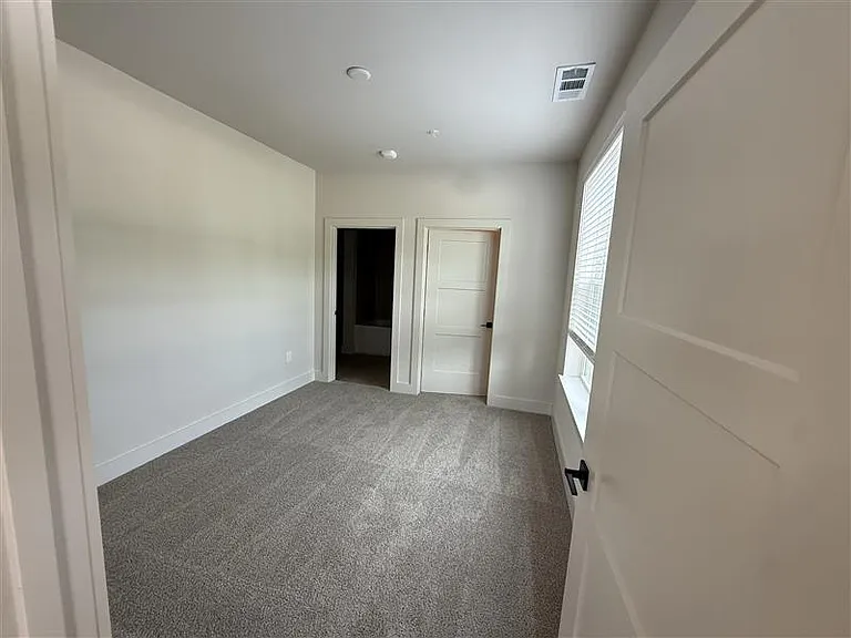 District on the Etowah Apartments — Photo 1435