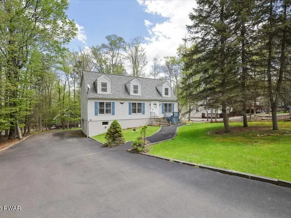 1025 Lake Shore Dr, Lake Ariel, PA 18436