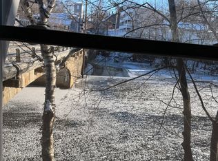 15 Bridge St #5, Hillsborough, NH 03244