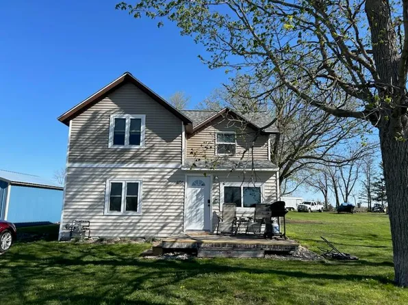 401 North St, Sheldahl, IA 50243
