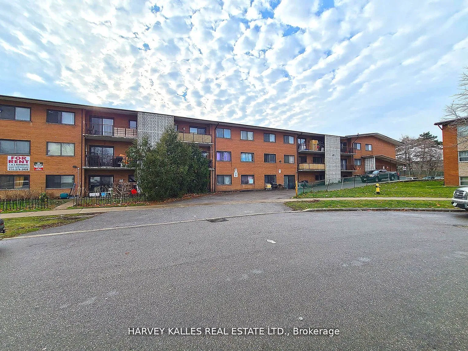 3 bed, $2,150 — Photo 1