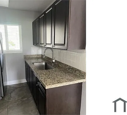 2 bed, 1200 sqft, $2,200 — Photo 4
