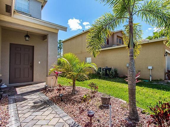 2nd image of 6943 NW Hershy Cir