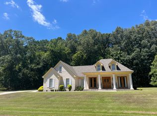 30 Fairway Dr, Natchez, MS 39120