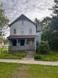348 Elm St, West Springfield, MA, 01089