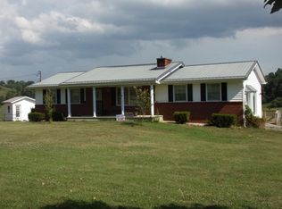 2234 Carters Valley Rd, Surgoinsville, TN 37873