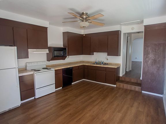 3rd image of 1122 Swezy St #A
