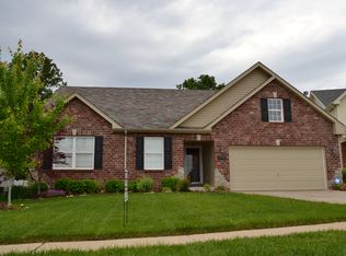 3178 Pin Oak Terrace Ct, Saint Louis, MO 63129