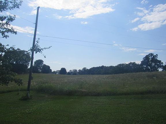 2nd image of 106 Cleveland Dr