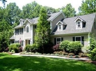 11650 Colchester Ln, Chagrin Falls, OH 44023