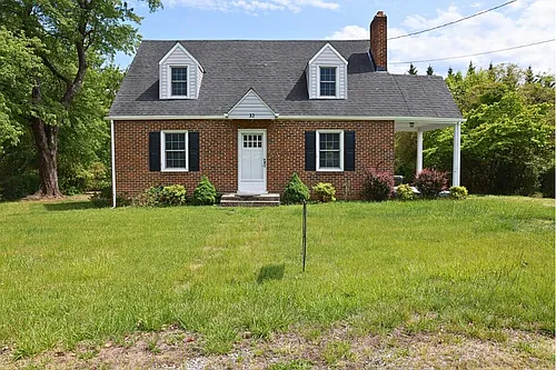 32 Upland Dr Photo 1