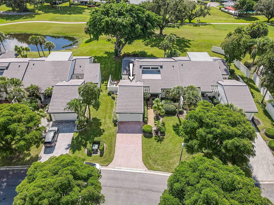 1st image of 3 Brentwood Drive