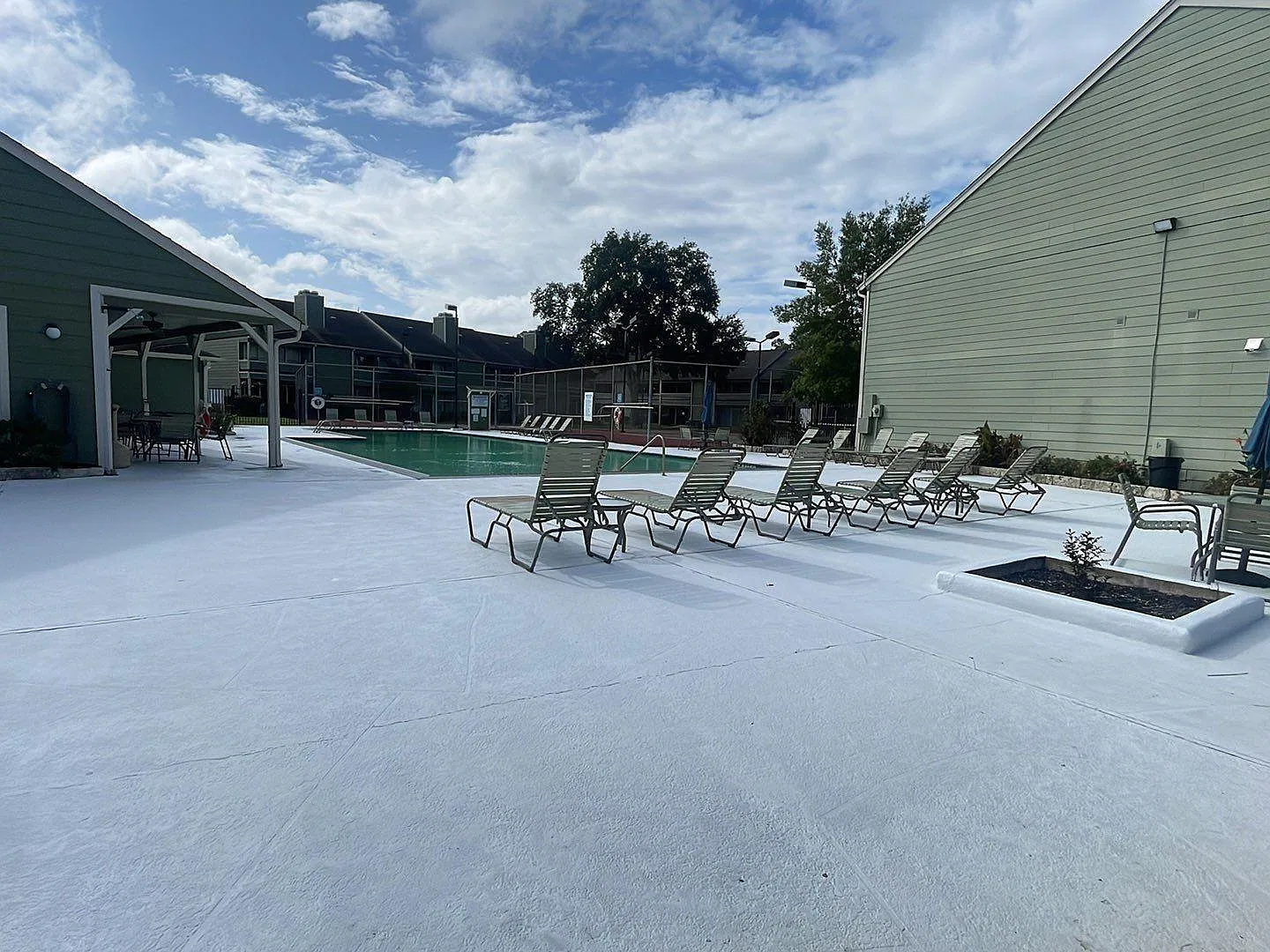1 bed, 1.0 bath, 863 sqft, $1,295 — Photo 3