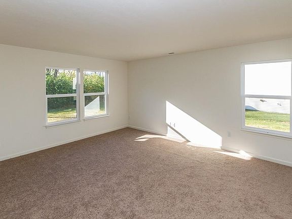 5th image of 11839 Newcastle Dr