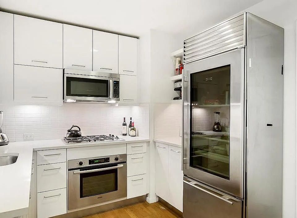 1st image of 635 W 42nd St APT 15J
