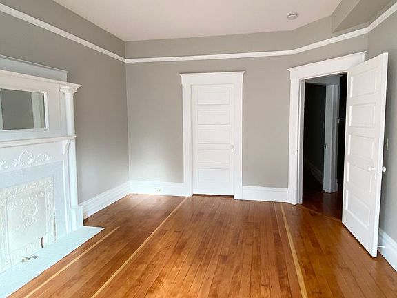 2nd image of 874 Greenwich St #874