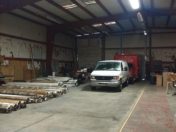 4th image of 2075 Red Arrow Hwy
