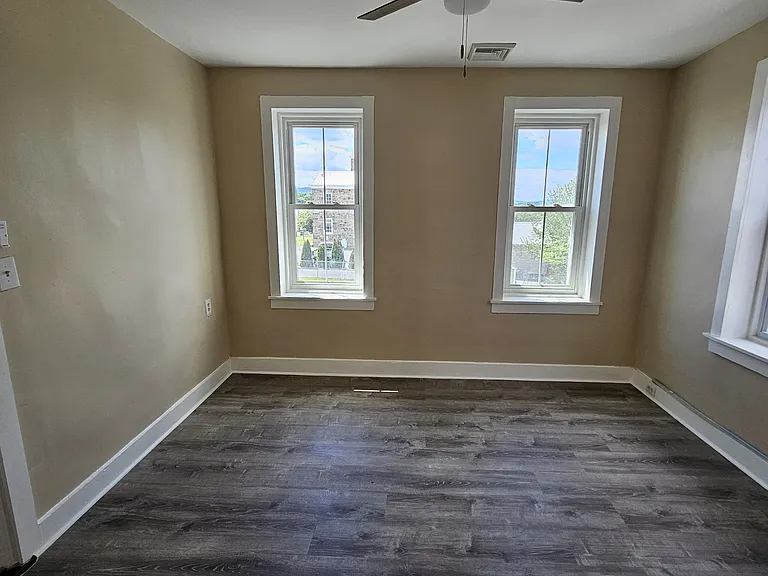 111 N Seton Ave — Photo 20