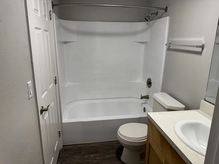 Villa Del Sol Apartments — Photo 138