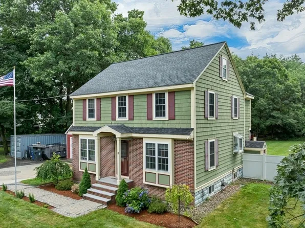 3 Forest St, Wilmington, MA 01887