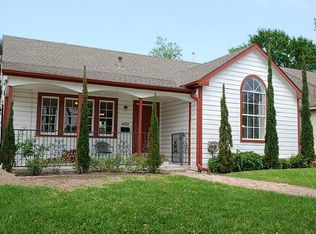 4622 Cedar St, Bellaire, TX 77401