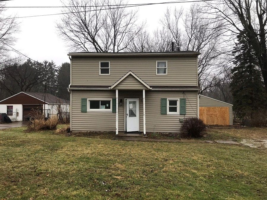 1st image of 2073 Oakes Dr