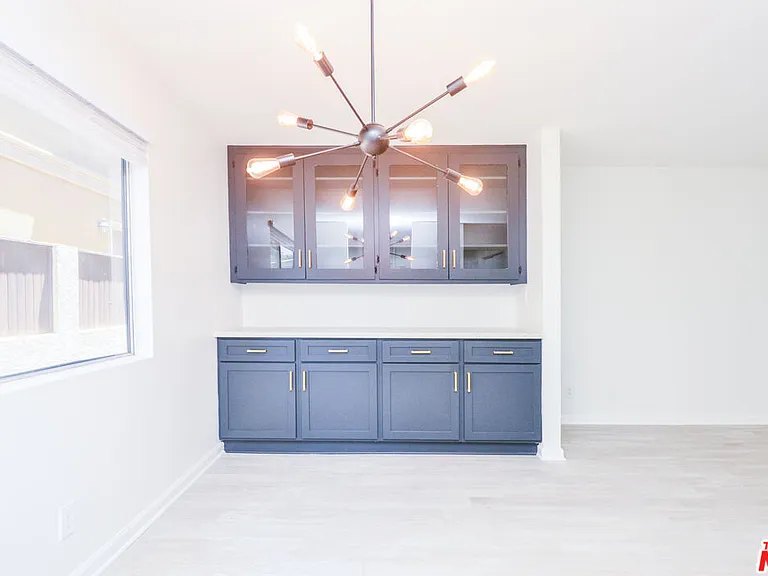 2602 Carnegie Ln #1 — Photo 3