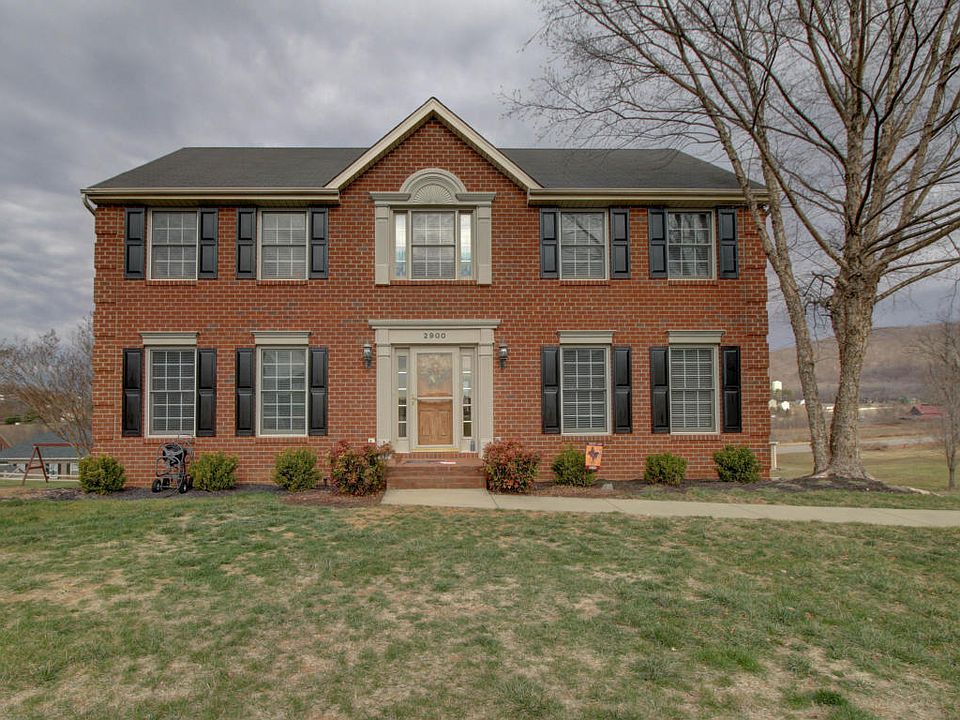 1st image of 2900 Edgefield Dr