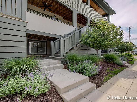 3rd image of 2081 Celadon Dr NE #0