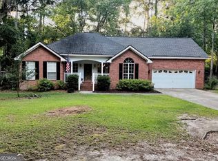 27 Oak Side Ct, Richmond Hill, GA 31324