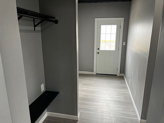 3rd image of 1316 W 3rd St