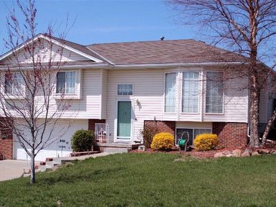 708 Grenoble Dr, Bellevue, NE, 68123