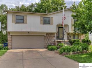 5109 Edinburgh St, Omaha, NE 68157
