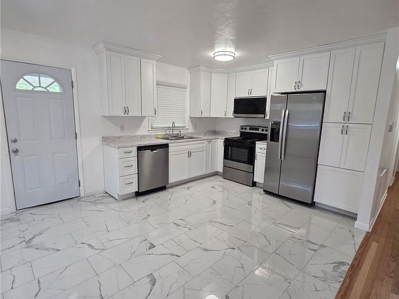 3rd image of 4418 Atlantic Ave