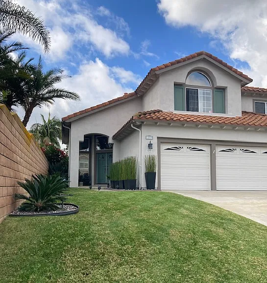 $2M + home in upscale, quiet neighborhood