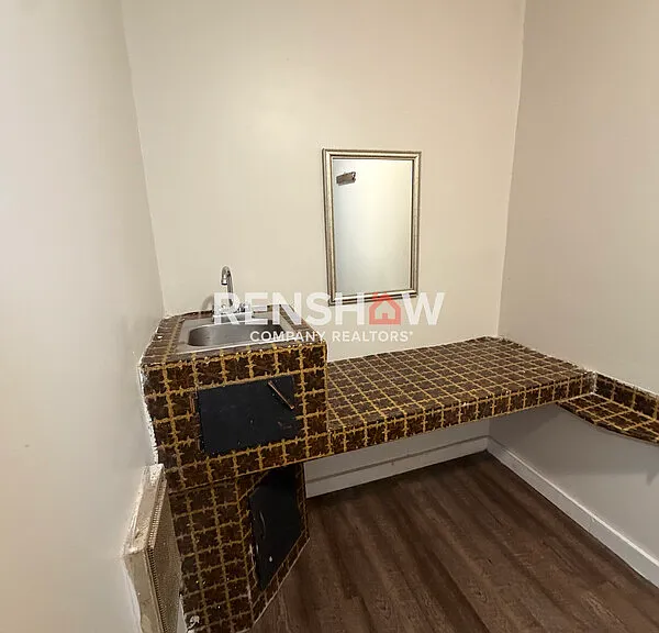 450 Bedwell St — Photo 15