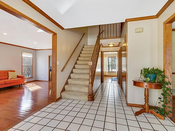 3rd image of 1721 Juliet Ln