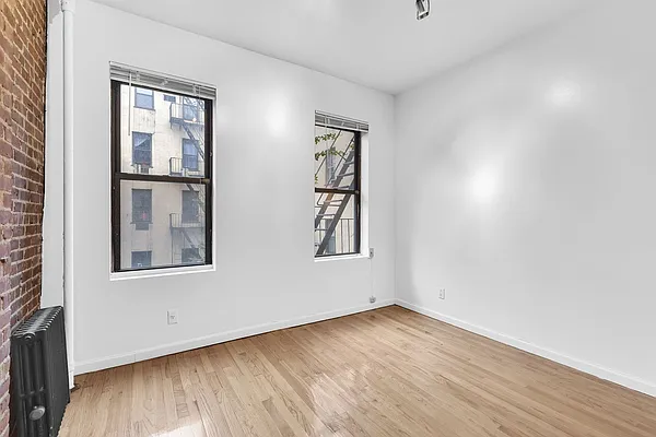 Rented by Cooper & Cooper Real Estate | media 10