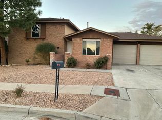 8009 Krim Dr NE, Albuquerque, NM 87109