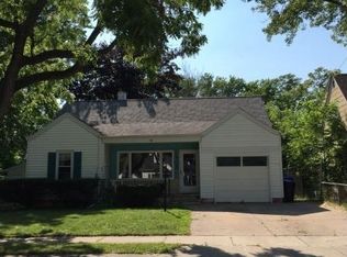 1905 N Superior St, Appleton, WI 54911