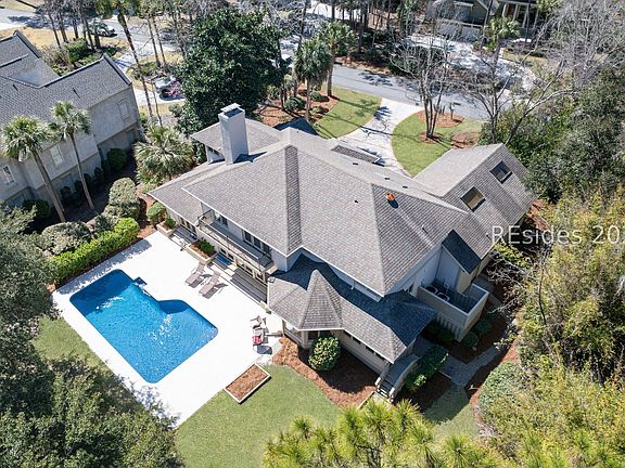 3rd image of 1 Long Brow Rd