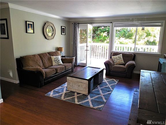 5th image of 5721 78th St E
