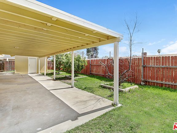 3rd image of 24325 Brodiaea Ave