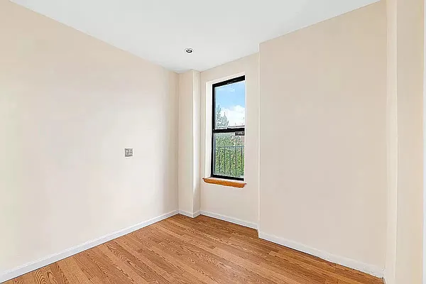 Rented by REAL New York | media 8