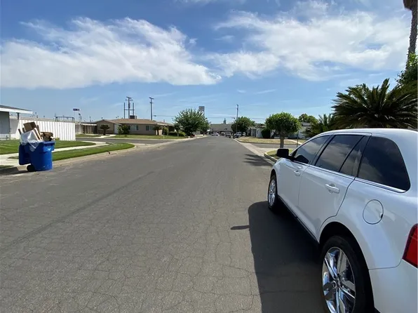 1315 Seville St, Bakersfield, CA 93309