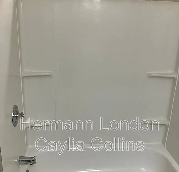 1708 S Tucker Blvd #C — Photo 14